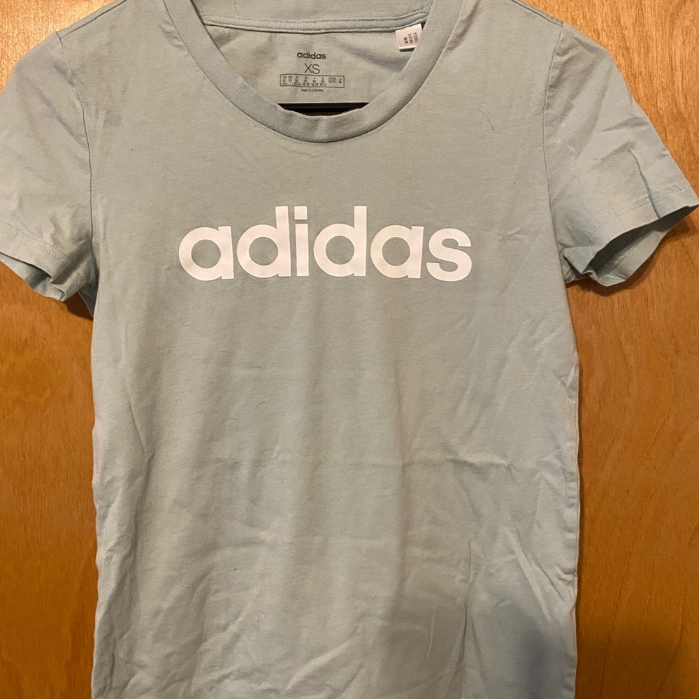 Women’s adidas shirt